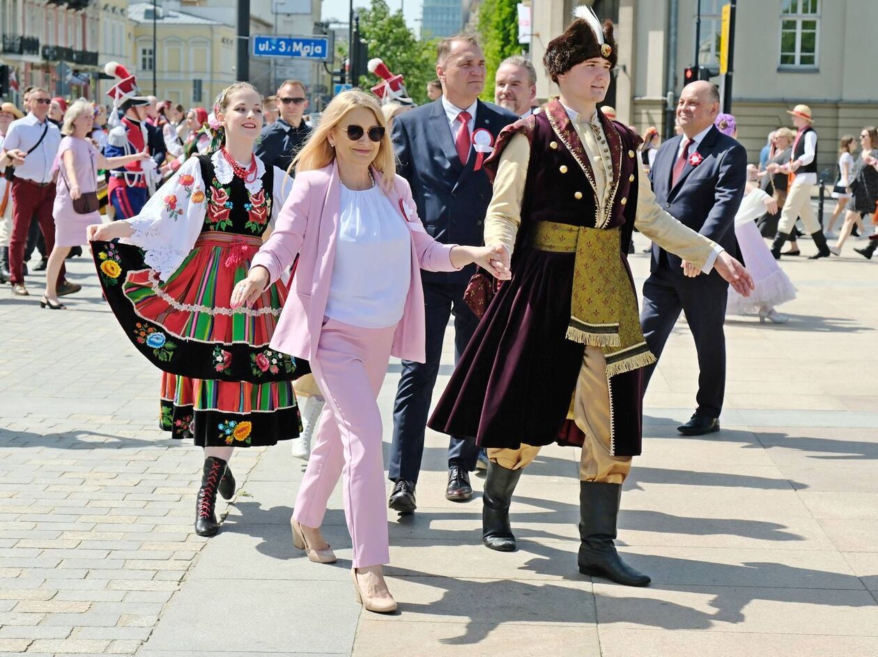  Lublin zatańczył polneza (zdjęcie 20) - Autor: DW