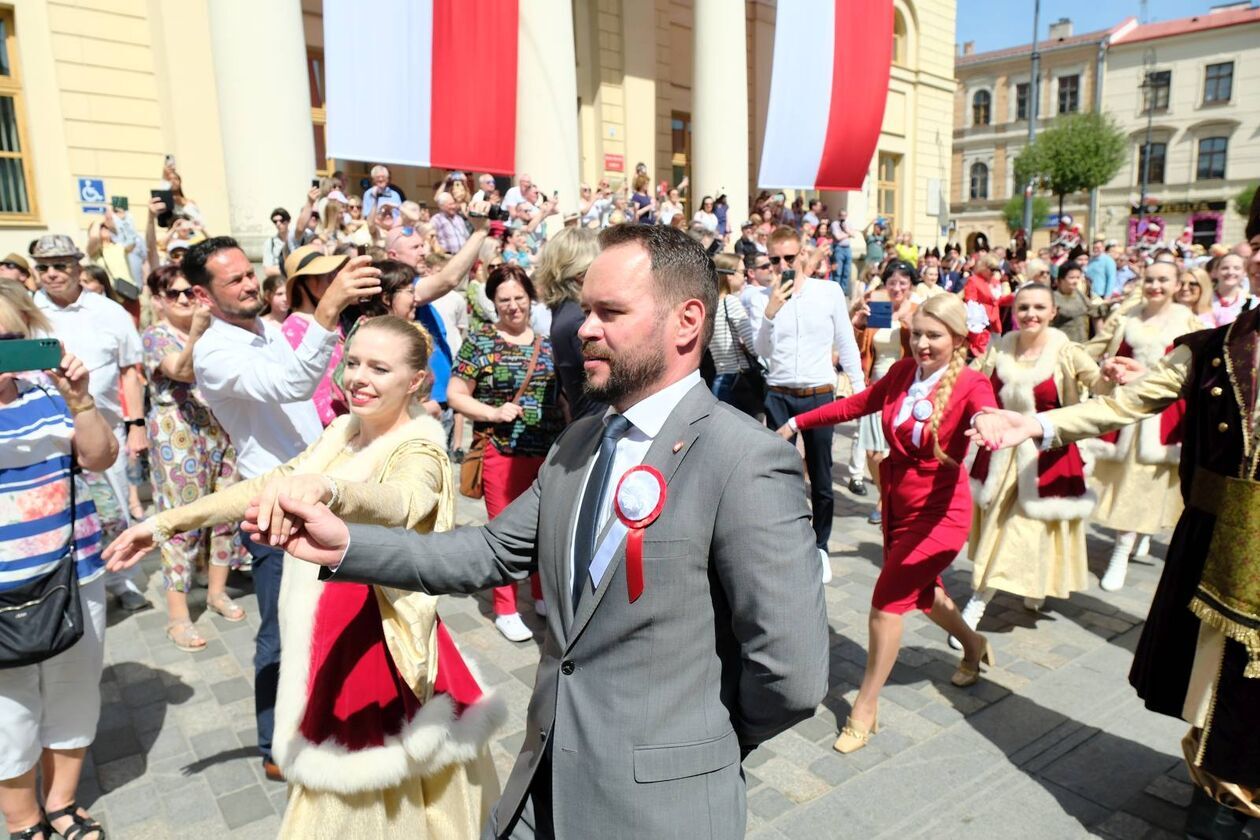  Lublin zatańczył polneza (zdjęcie 5) - Autor: DW