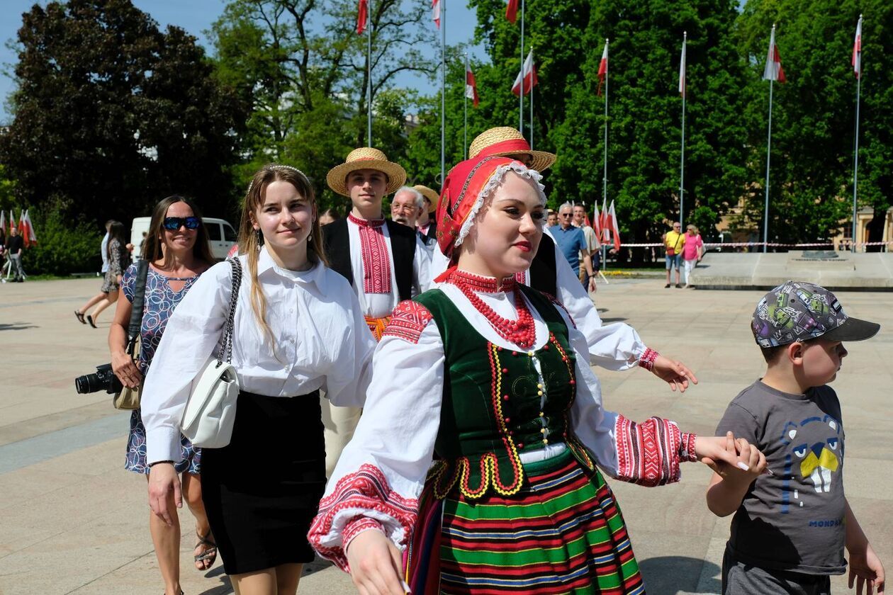  Lublin zatańczył polneza (zdjęcie 30) - Autor: DW