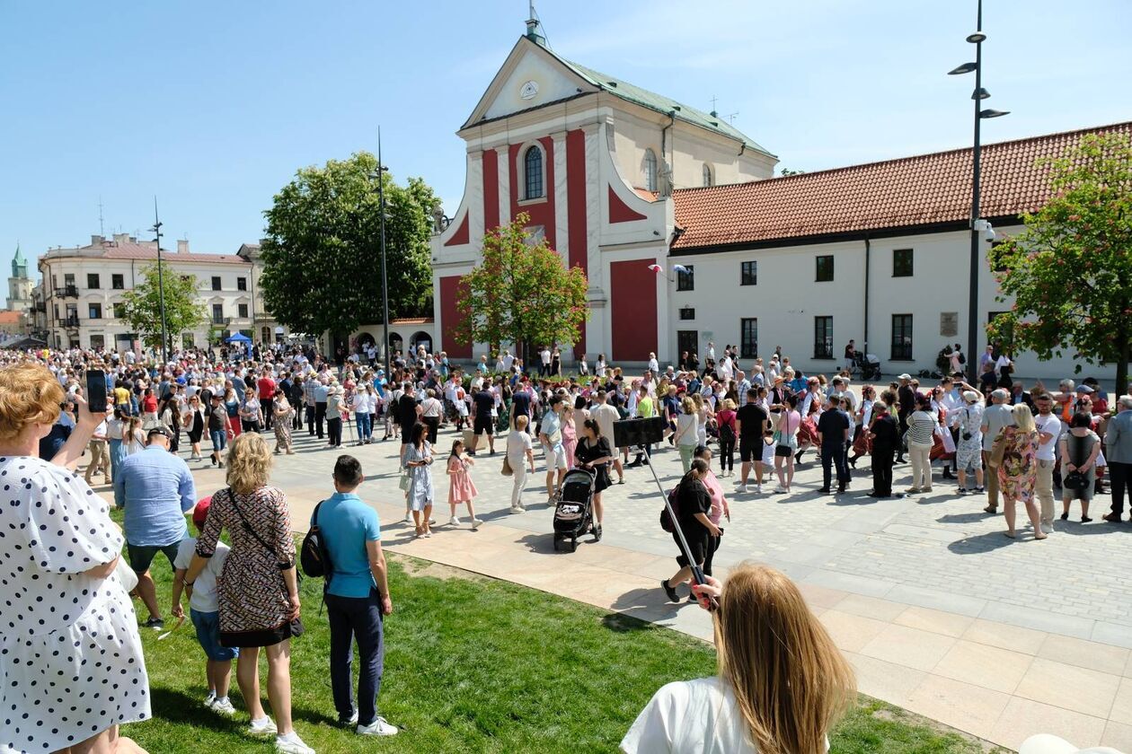  Lublin zatańczył polneza (zdjęcie 16) - Autor: DW