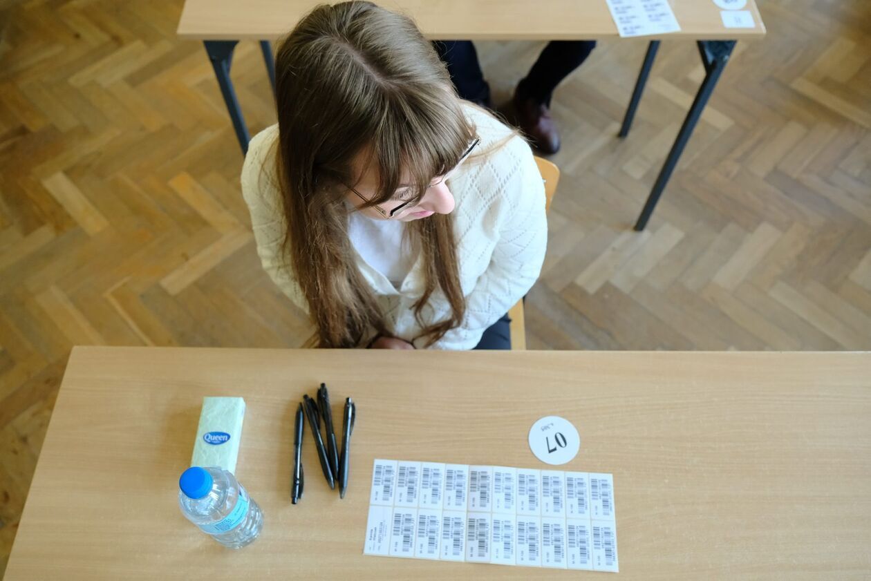  Ostatnie chwile przed maturą z polskiego w V LO (zdjęcie 18) - Autor: DW