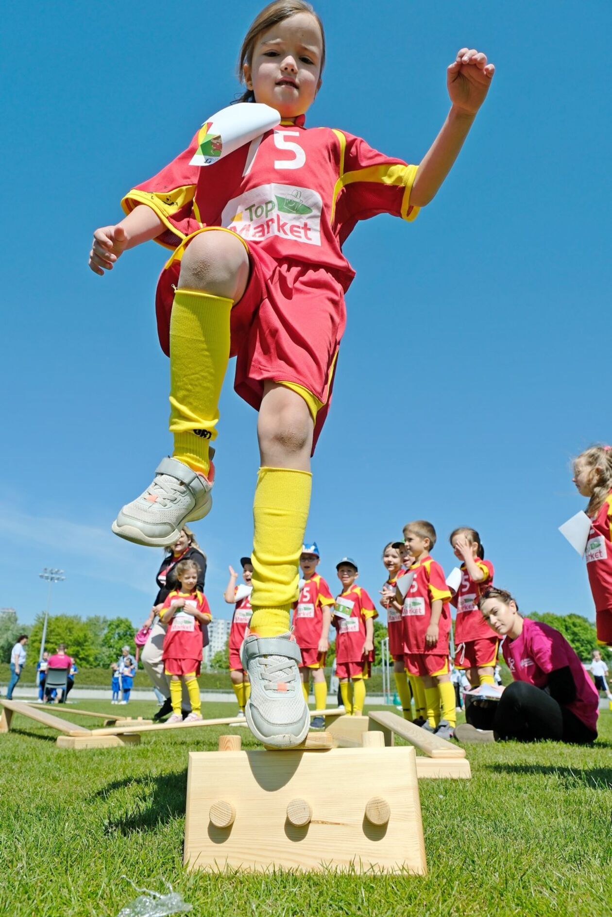   3xR – Ruch, Radość, Rozrywka. zawody sportowe dla sześciolatków (zdjęcie 2) - Autor: DW