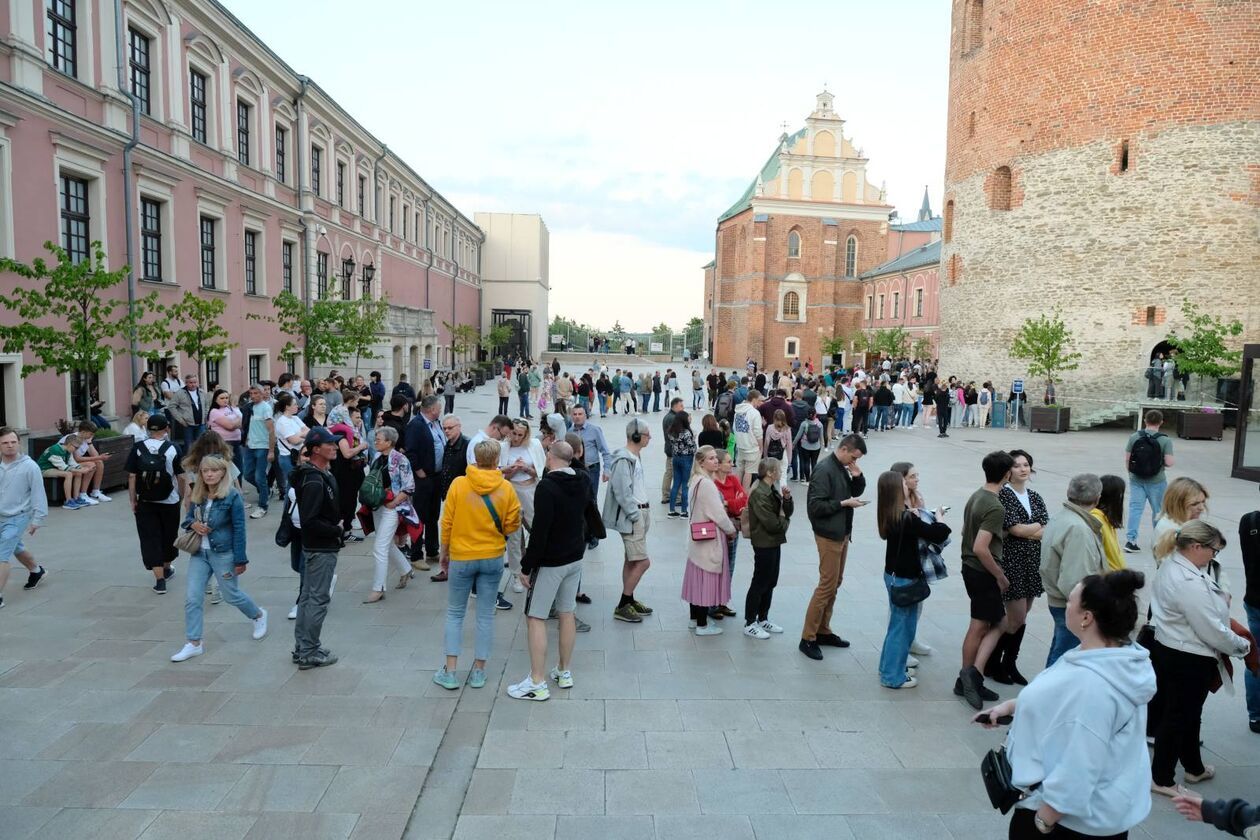  Noc Muzeów. Muzeum Narodowe - szturm zwiedzających na lubelski zamek (zdjęcie 28) - Autor: DW