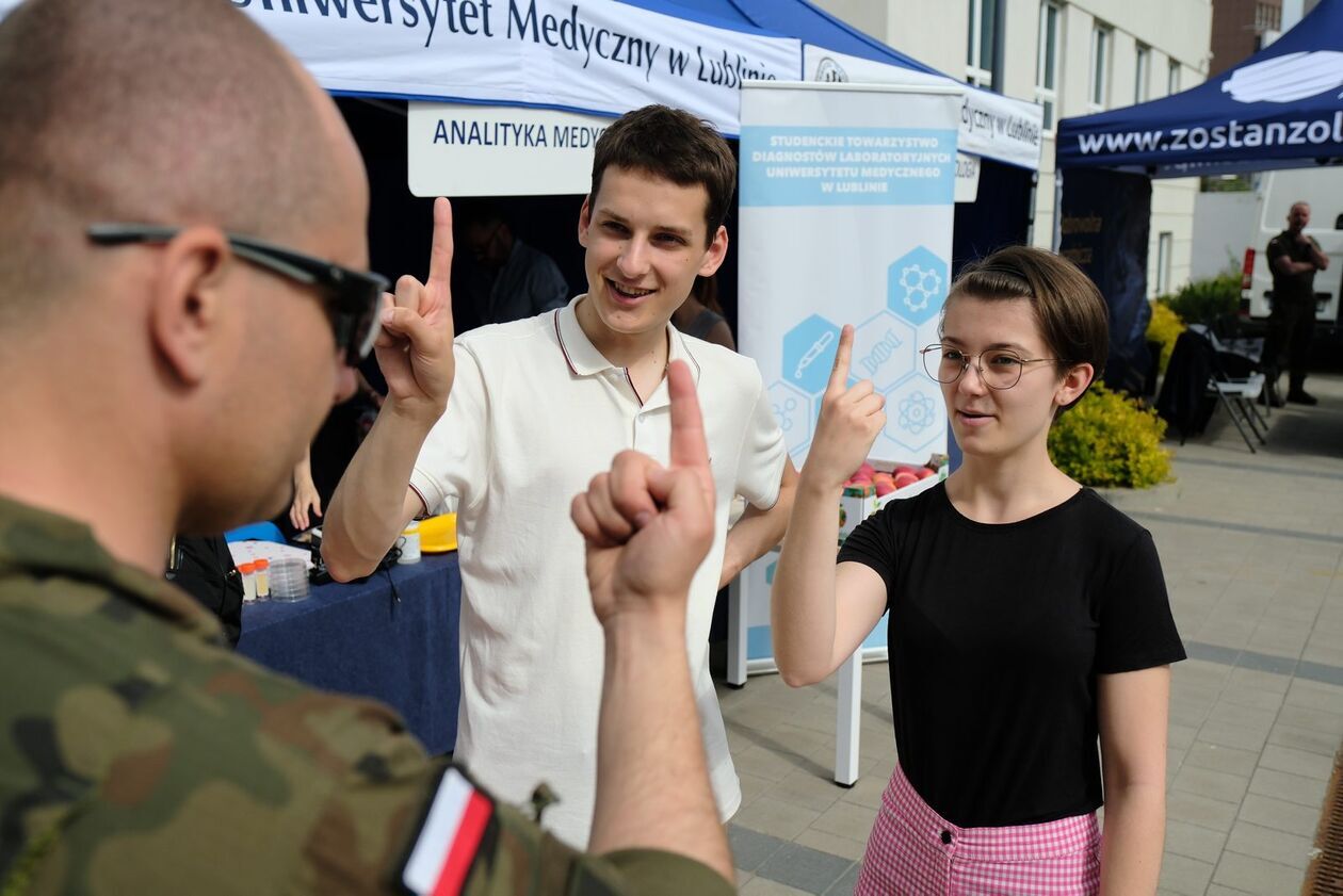  Dni Otwartych Możliwości w Uniwersytecie Medycznym w Lublinie (zdjęcie 17) - Autor: DW