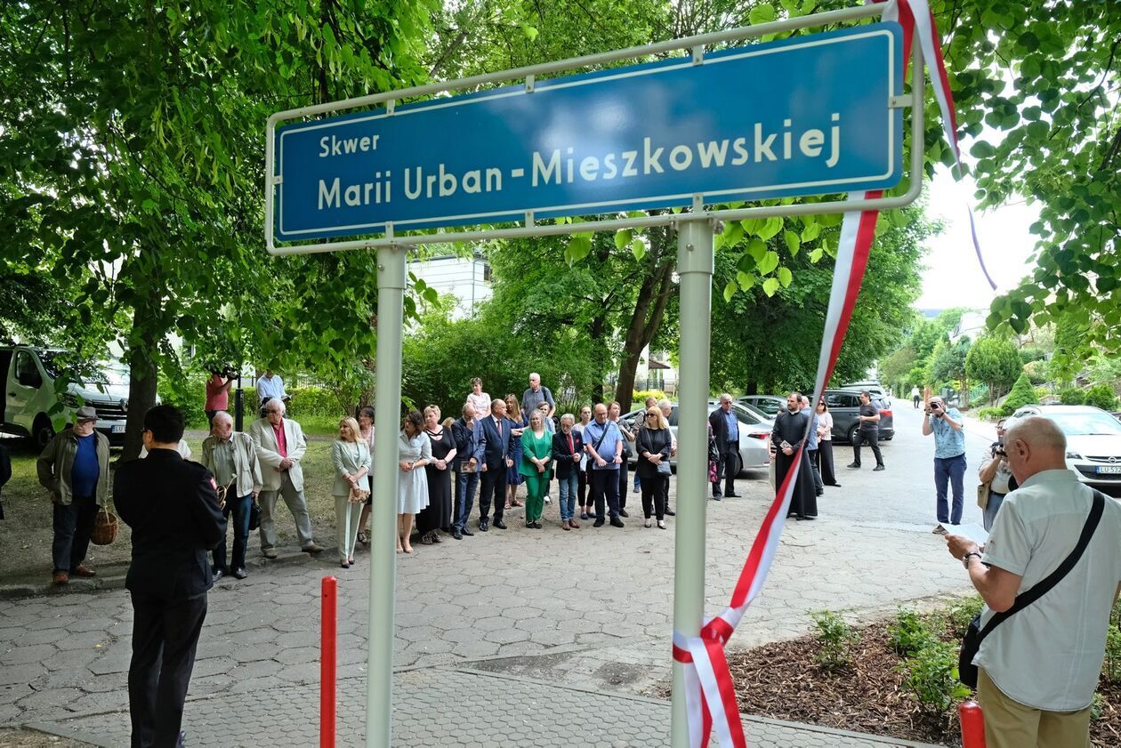  Otwarcie skweru na LSM im Marii Urban - Mieszkowskiej (zdjęcie 13) - Autor: DW