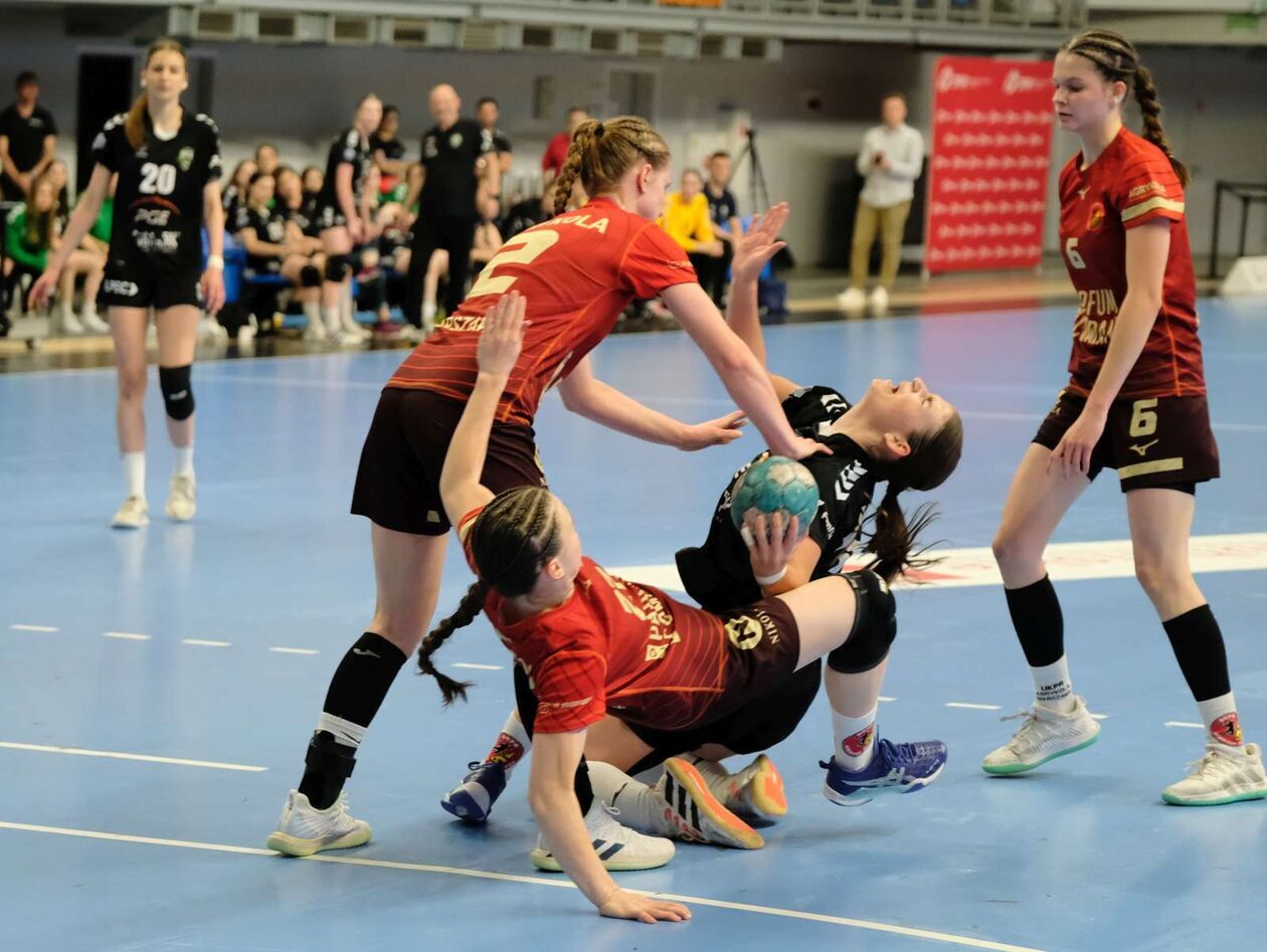  Mistrzostwa Polski Juniorek Młodszych: MKS FunFloor Lublin vs  UKPR Agrykola Warszawa (zdjęcie 1) - Autor: DW