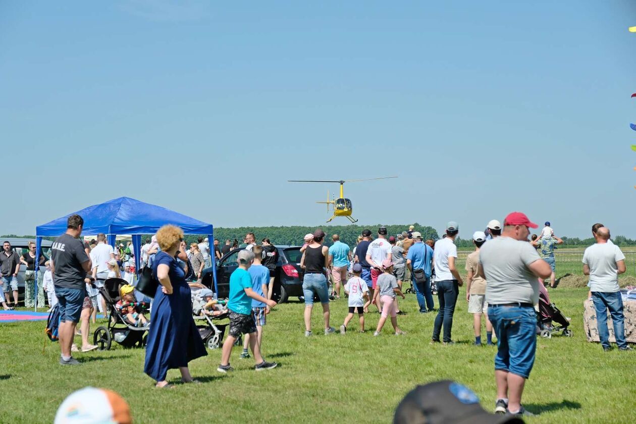 Rodzinny piknik lotniczy w Radawcu