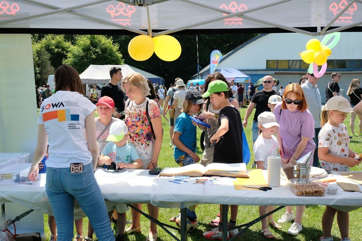  Rodzinny piknik lotniczy w Radawcu (zdjęcie 24) - Autor: DW