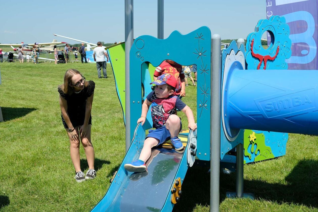  Rodzinny piknik lotniczy w Radawcu (zdjęcie 25) - Autor: DW