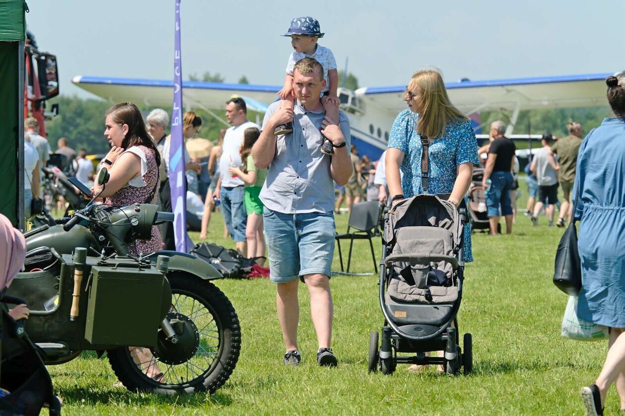  Rodzinny piknik lotniczy w Radawcu (zdjęcie 31) - Autor: DW