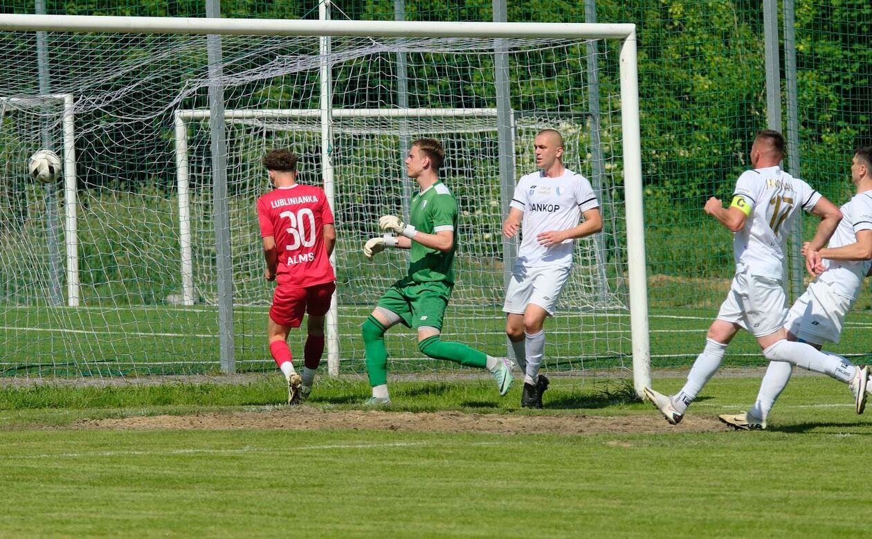  Lublinianka vs Janowianka 2:0 (zdjęcie 13) - Autor: DW