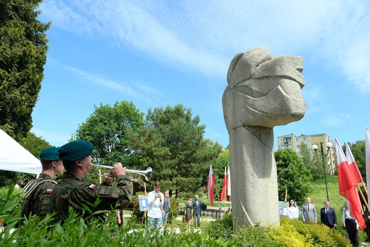  84. rocznica egzekucji więźniów Zamku Lubelskiego w Rurach Jezuickich (zdjęcie 3) - Autor: DW