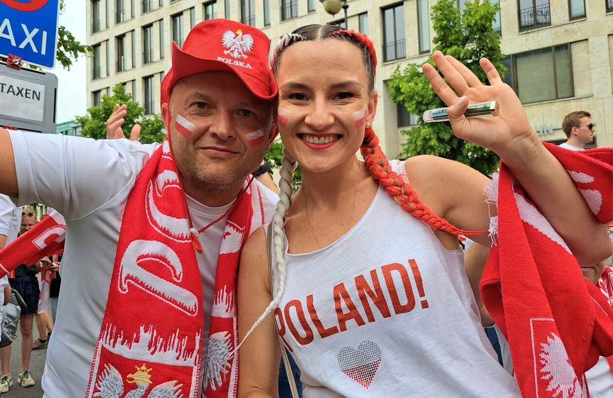  Biało-czerwoni kibice gotowi na mecz (zdjęcie 1) - Autor: BAS, nadesłane od Czytelników