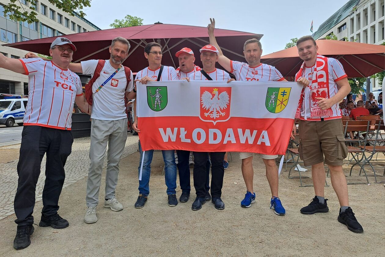  Biało-czerwoni kibice gotowi na mecz (zdjęcie 1) - Autor: BAS, nadesłane od Czytelników