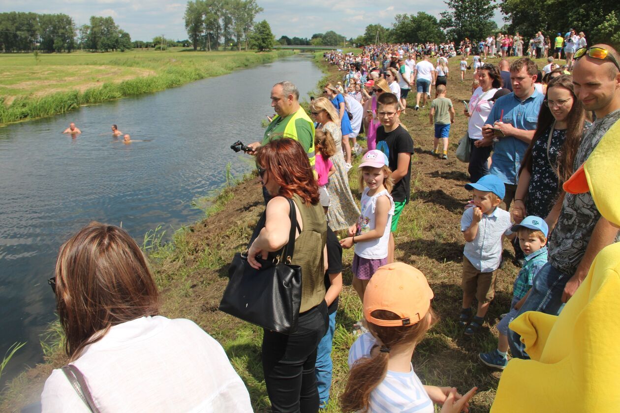 Rotariański wyścig kaczek w Białej Podlaskiej  (zdjęcie 12) - Autor: Ewelina Burda