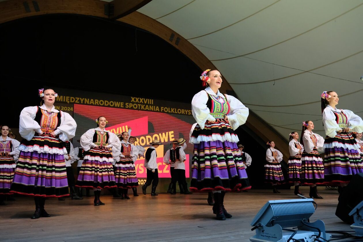  38. Międzynarodowe Spotkania Folklorystyczne: koncert galowy w Ogrodzie Saskim (zdjęcie 5) - Autor: DW