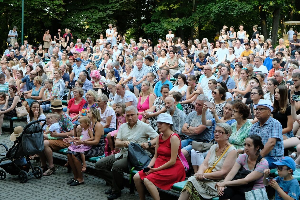  38. Międzynarodowe Spotkania Folklorystyczne: koncert galowy w Ogrodzie Saskim (zdjęcie 6) - Autor: DW