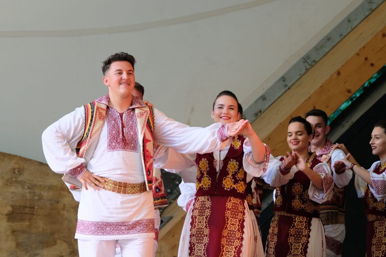  38. Międzynarodowe Spotkania Folklorystyczne: koncert galowy w Ogrodzie Saskim (zdjęcie 26) - Autor: DW