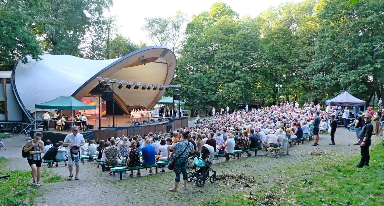  38. Międzynarodowe Spotkania Folklorystyczne: koncert galowy w Ogrodzie Saskim  - Autor: DW