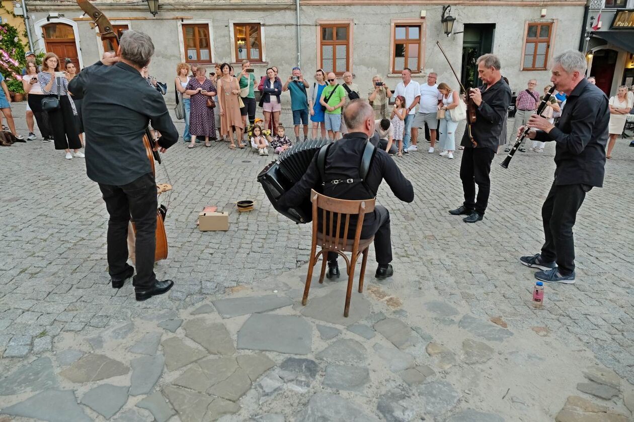   Rozpoczyna się Lubliner Festival: występ klezmerów z zespołu Berberys (zdjęcie 15) - Autor: DW