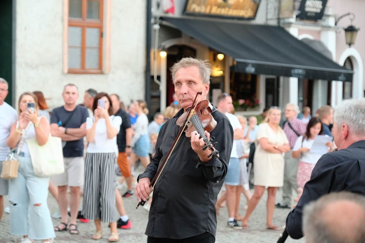   Rozpoczyna się Lubliner Festival: występ klezmerów z zespołu Berberys (zdjęcie 16) - Autor: DW