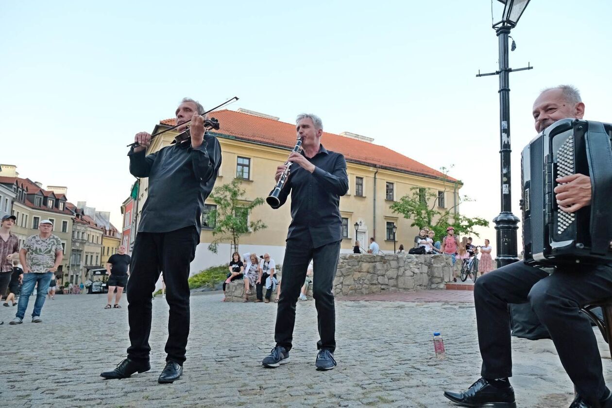   Rozpoczyna się Lubliner Festival: występ klezmerów z zespołu Berberys (zdjęcie 8) - Autor: DW