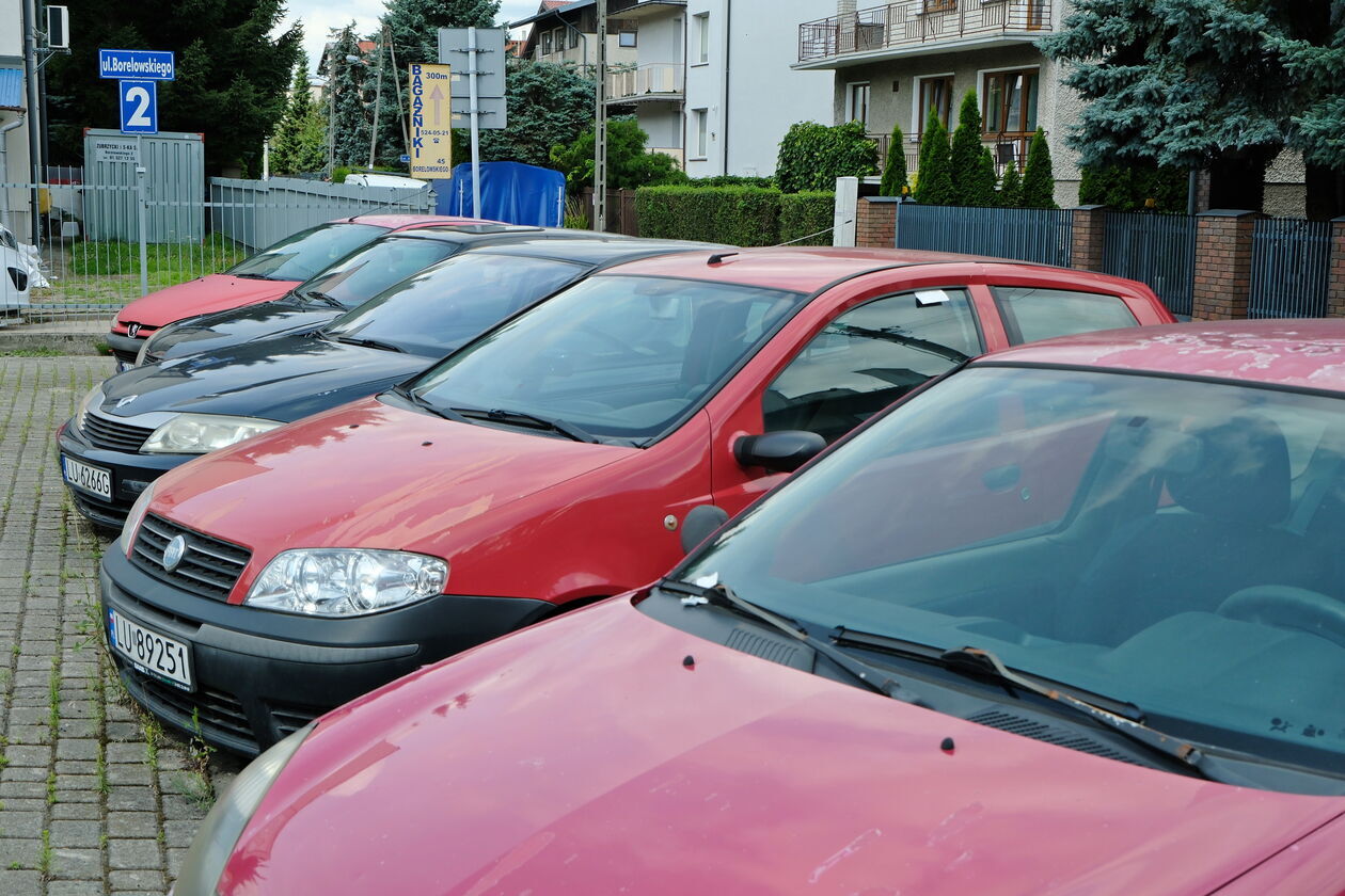  Parking przy ulicy Borelowskiego (zdjęcie 8) - Autor: DW