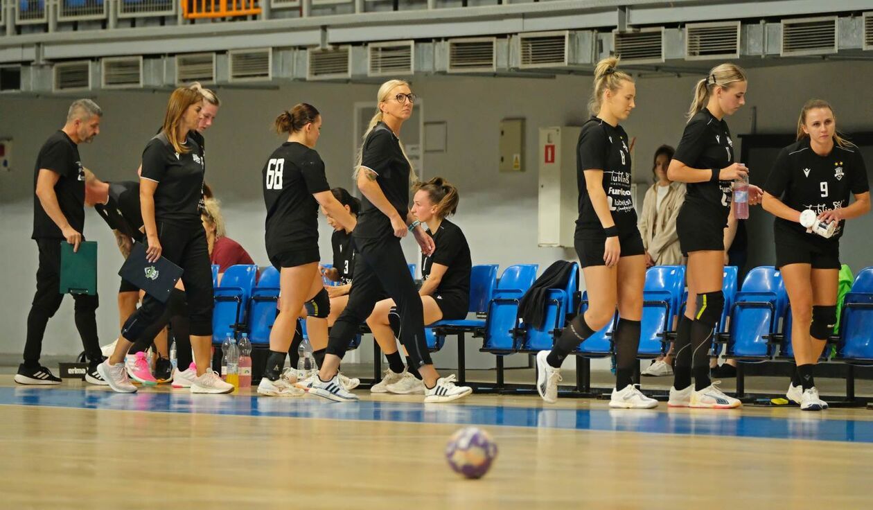  MKS FunFloor Lublin vs MKS URBiS Gniezno (zdjęcie 9) - Autor: DW