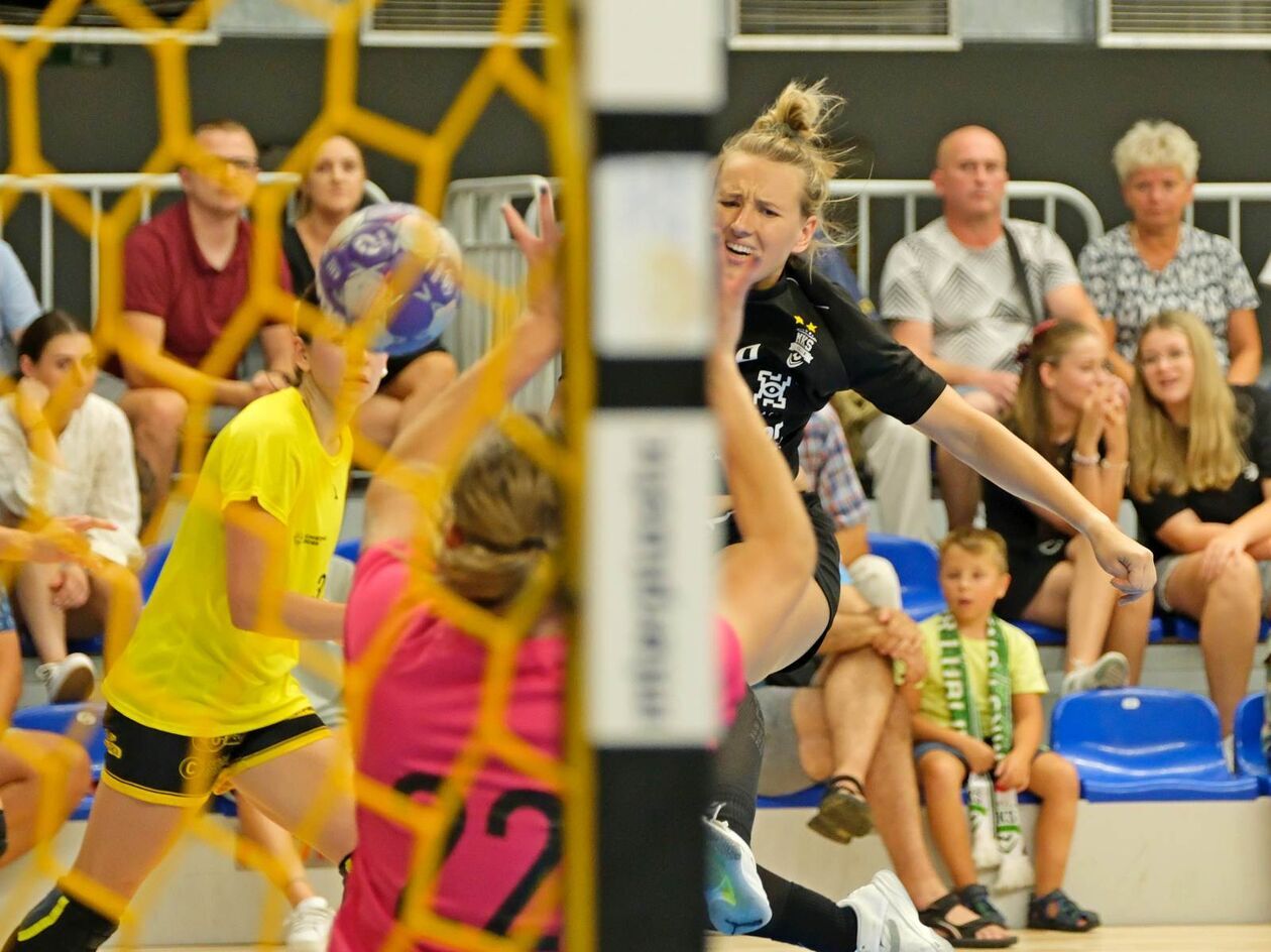  MKS FunFloor Lublin vs MKS URBiS Gniezno (zdjęcie 18) - Autor: DW