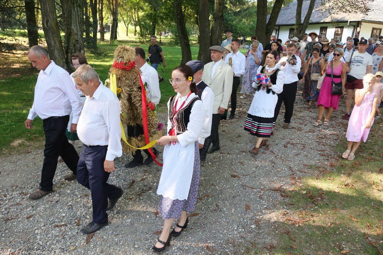 Dożynki dworskie w skansenie - Autor: KN