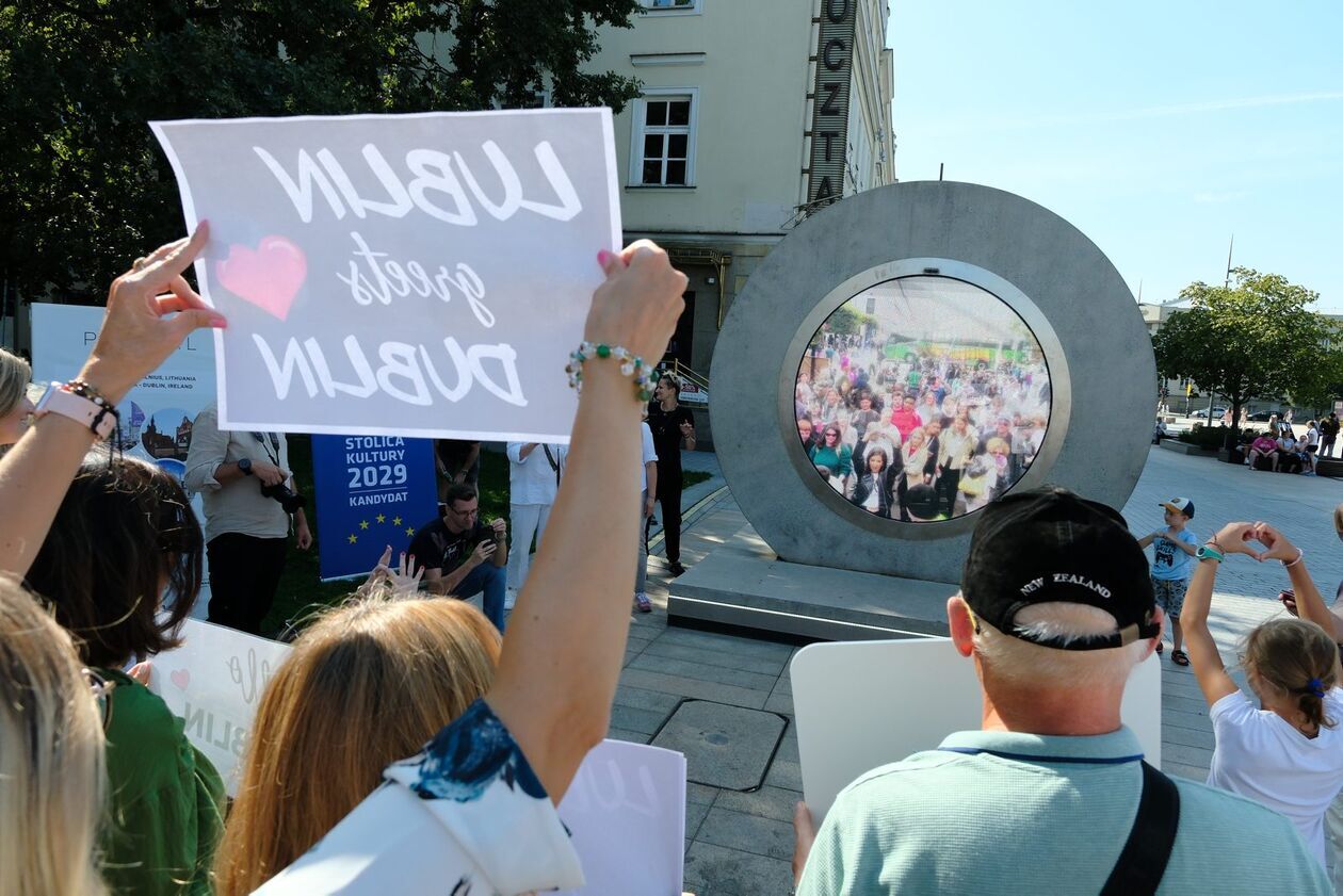  PORTAL połączył Lublin, Wilno, Dublin i Nowy Jork (zdjęcie 14) - Autor: DW