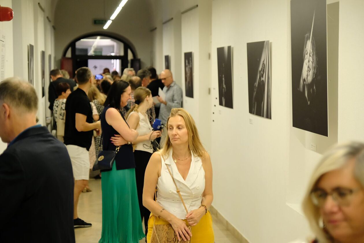  EFS: Wernisaż fotografii Kingi Hendzel (zdjęcie 8) - Autor: DW