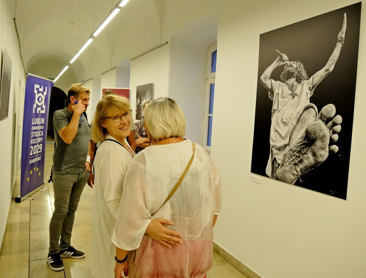  EFS: Wernisaż fotografii Kingi Hendzel (zdjęcie 7) - Autor: DW