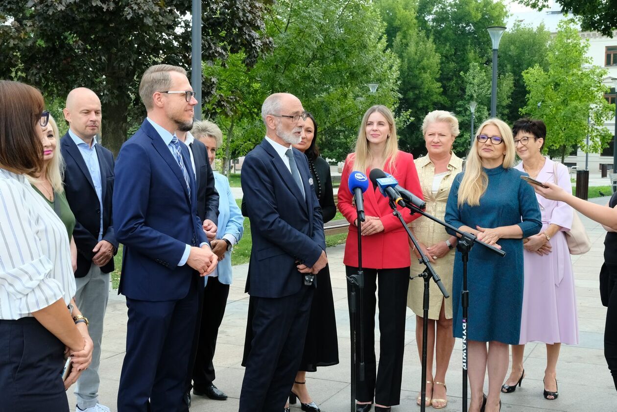  Konferencja prasowa Wiceministry Rodziny, Pracy i Polityki Społecznej Aleksandry Gajewskiej (zdjęcie 14) - Autor: DW