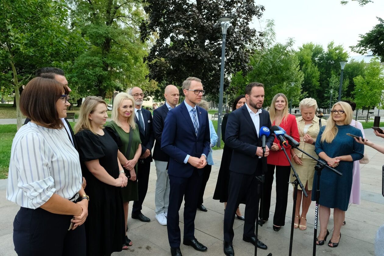  Konferencja prasowa Wiceministry Rodziny, Pracy i Polityki Społecznej Aleksandry Gajewskiej (zdjęcie 13) - Autor: DW