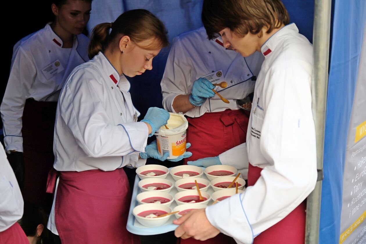  Kolacja z królem czyli degustacja podczas Europejskiego Festiwalu Smaku (zdjęcie 19) - Autor: DW