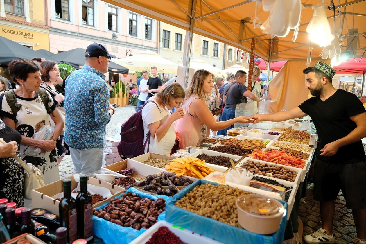  Kolacja z królem czyli degustacja podczas Europejskiego Festiwalu Smaku (zdjęcie 29) - Autor: DW