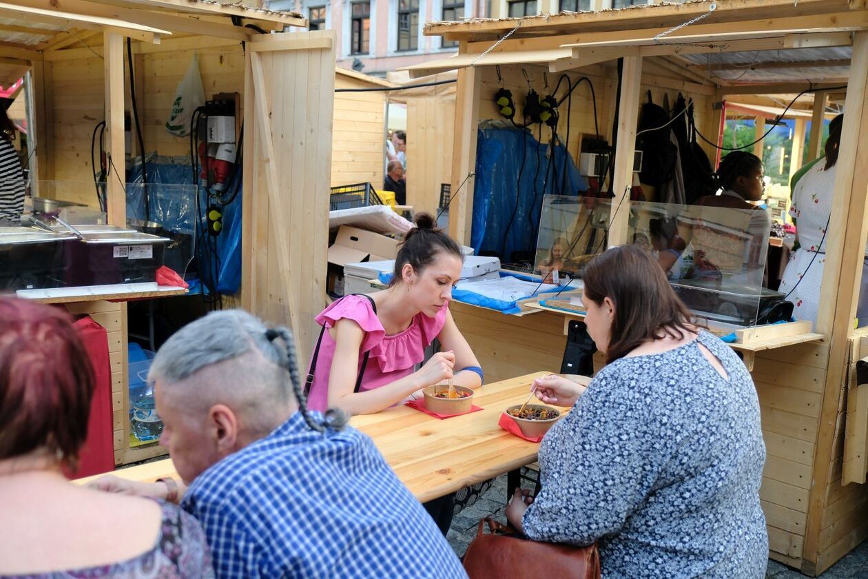  Kolacja z królem czyli degustacja podczas Europejskiego Festiwalu Smaku (zdjęcie 24) - Autor: DW