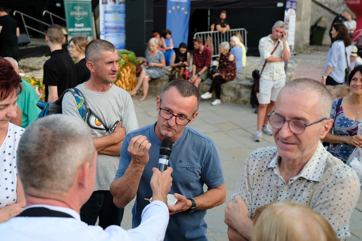  Kolacja z królem czyli degustacja podczas Europejskiego Festiwalu Smaku (zdjęcie 18) - Autor: DW