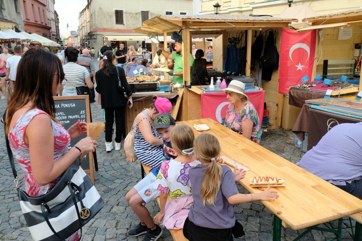  Kolacja z królem czyli degustacja podczas Europejskiego Festiwalu Smaku (zdjęcie 26) - Autor: DW