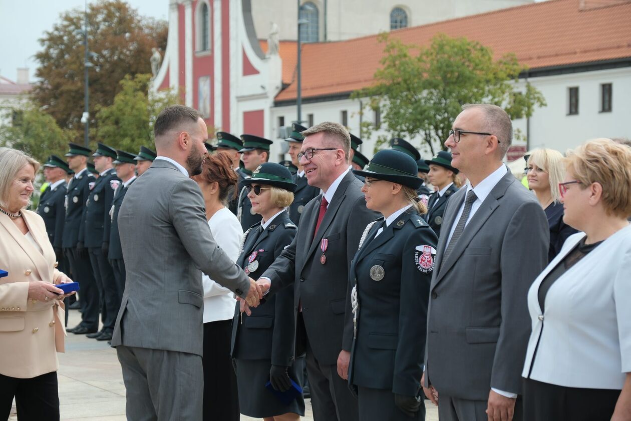  Lubelskie obchody Dnia Krajowej Administracji Skarbowej (zdjęcie 35) - Autor: DW