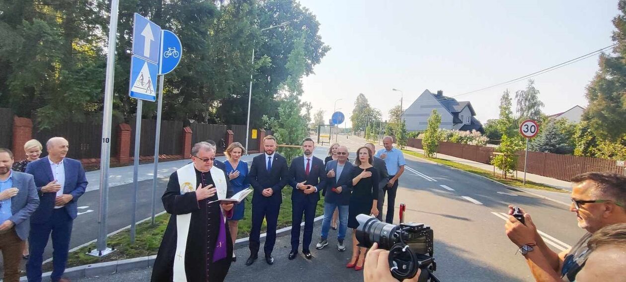  Otwarcie ulicy Podleśnej w Białej Podlaskiej (zdjęcie 2) - Autor: Ewelina Burda