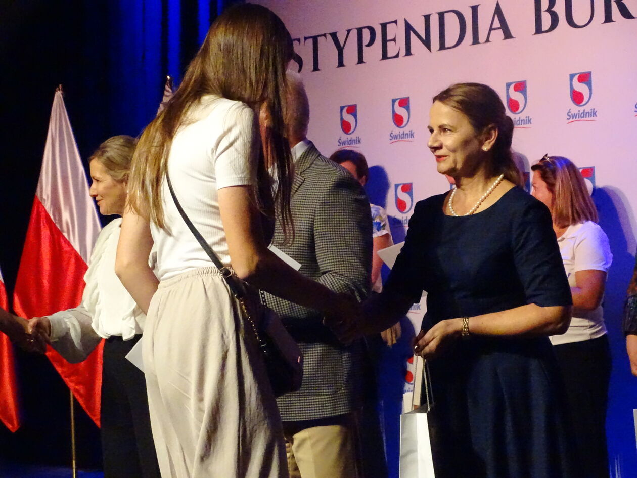  XVI Gala Stypendystów Świdnik (zdjęcie 3) - Autor: Anna Jędrych