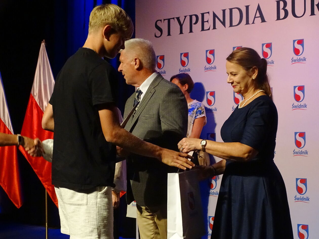  XVI Gala Stypendystów Świdnik (zdjęcie 4) - Autor: Anna Jędrych