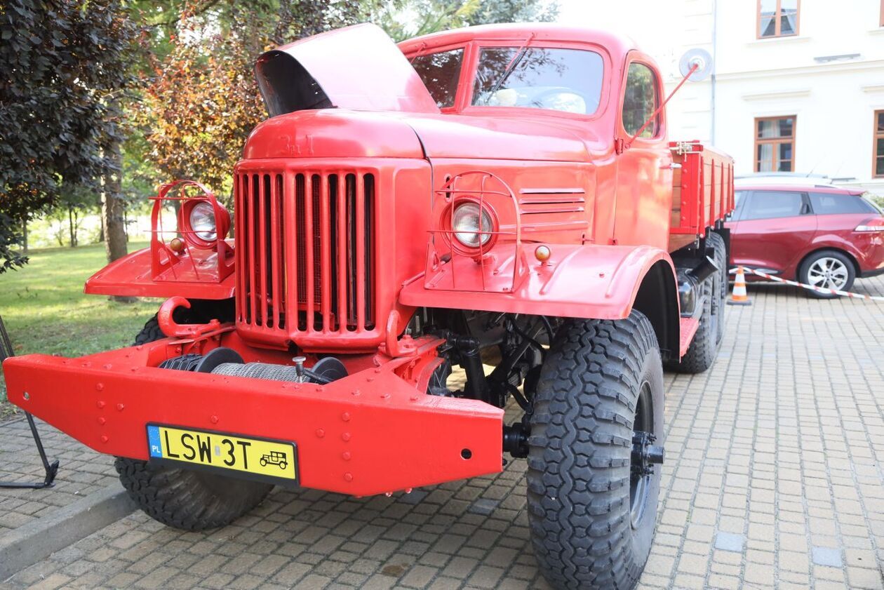  Motoryzacyjne perełki na Politechnice Lubelskiej  (zdjęcie 12) - Autor: Piotr Michalski 