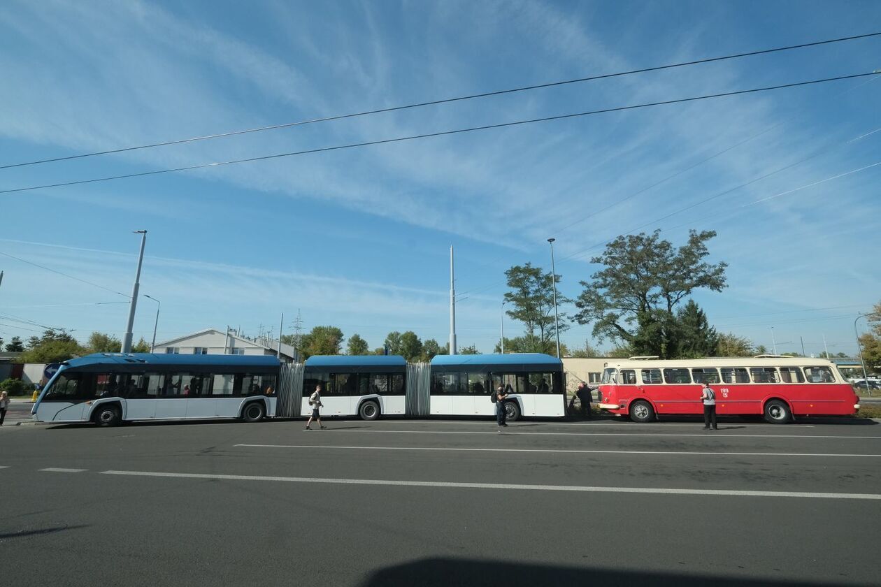  Festyn na Dworcu Lublin z okazji Dnia bez Samochodu (zdjęcie 23) - Autor: DW