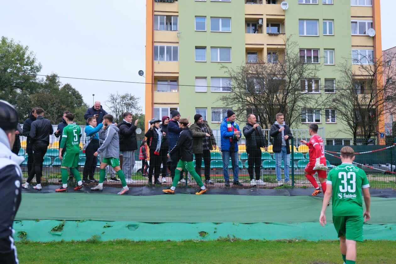  Świdniczanka pokonała w derbach Chełmiankę 2:1  - Autor: DW