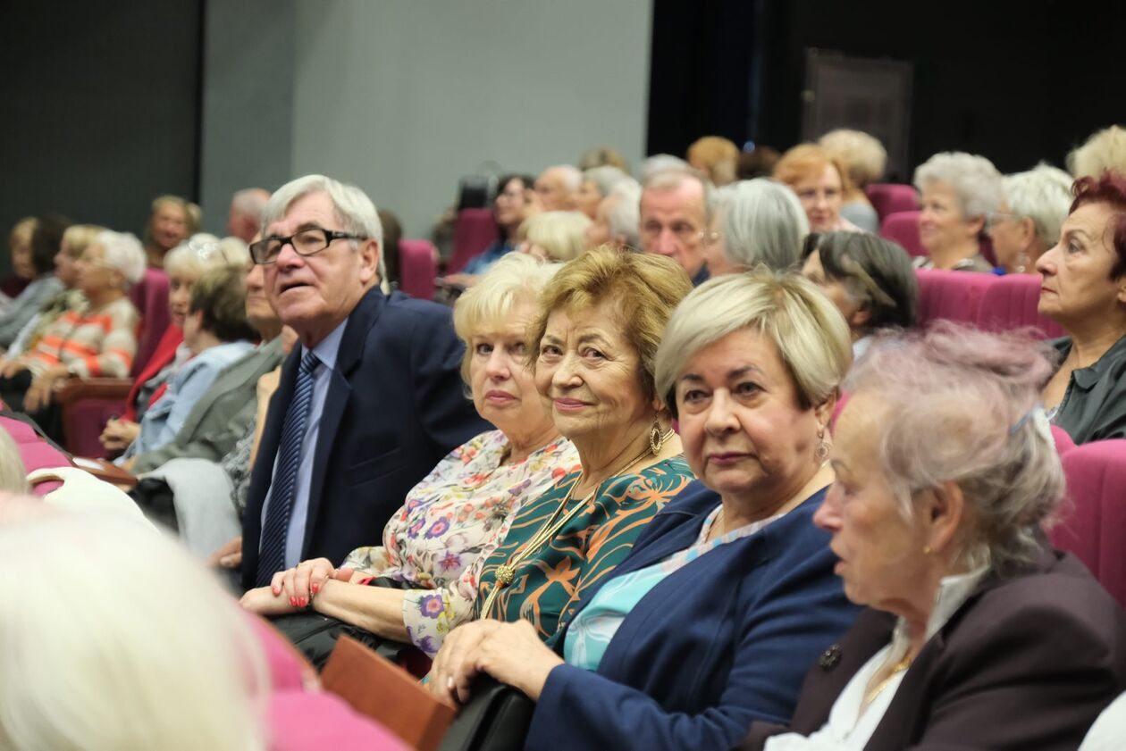  Uniwersytet Trzeciego Wieku zainaugurował rok akademicki (zdjęcie 25) - Autor: DW