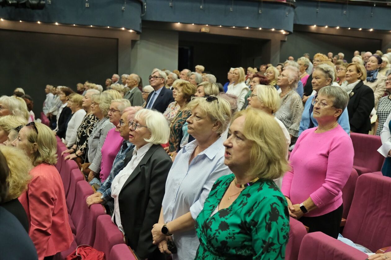  Uniwersytet Trzeciego Wieku zainaugurował rok akademicki (zdjęcie 10) - Autor: DW