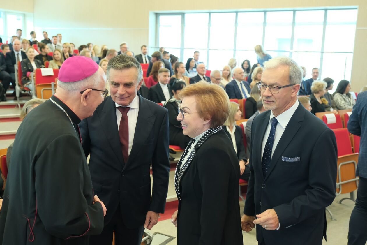  Inauguracja roku akademickiego w Lubelskiej Akademii WSEI (zdjęcie 2) - Autor: DW